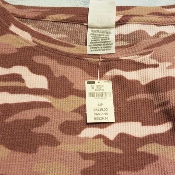 VS PINK CAMO TEE - Picture 5 of 5